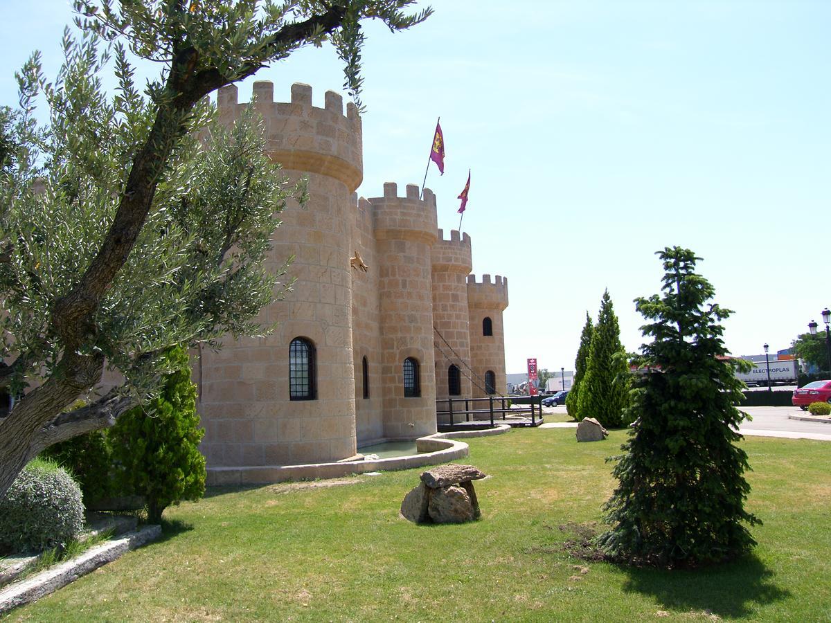 Hotel Castillo Bonavia Pedrola Екстериор снимка